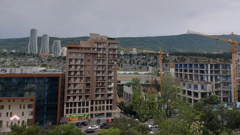 II კვარტალში საცხოვრებელი უძრავი ქონება წლიურად 5.4%-ით გაძვირდა, I კვარტალთან - გაიაფდა